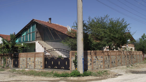 Kayraklı Avla