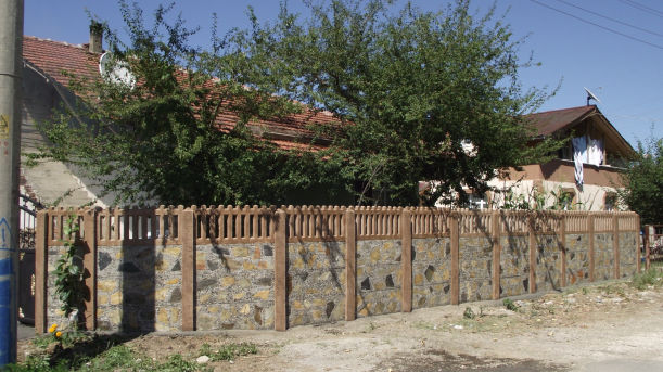 Kayraklı Avla